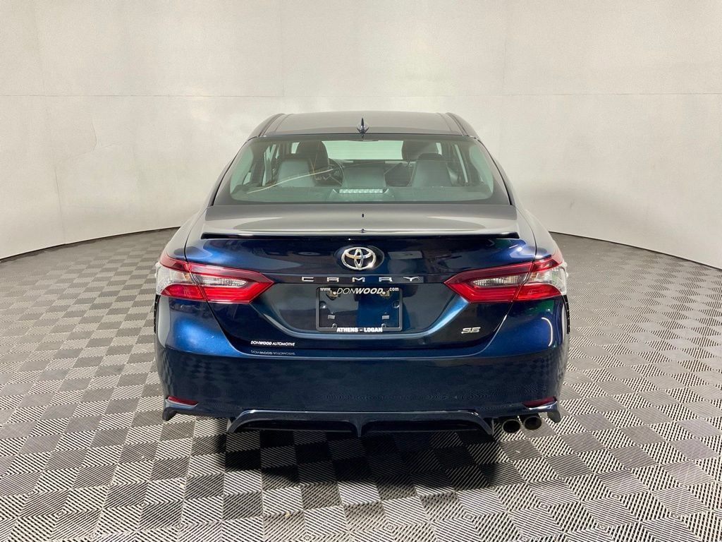 Used 2021 Toyota Camry SE FWD image 12