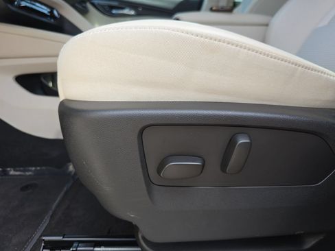 Certified 2023 Buick Envision Preferred FWD image 31
