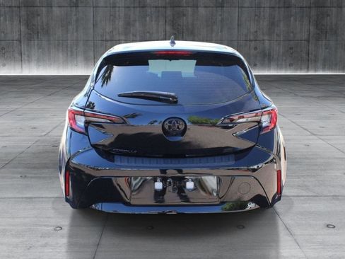 Used 2025 Toyota Corolla SE image 4