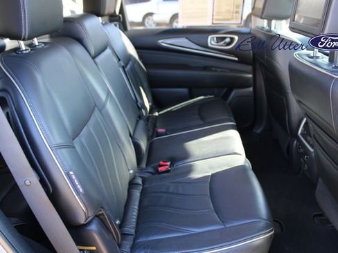 Used 2019 INFINITI QX60 Luxe w/ Essential Package image 13