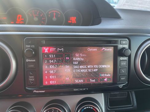 Used 2014 Scion xB image 20