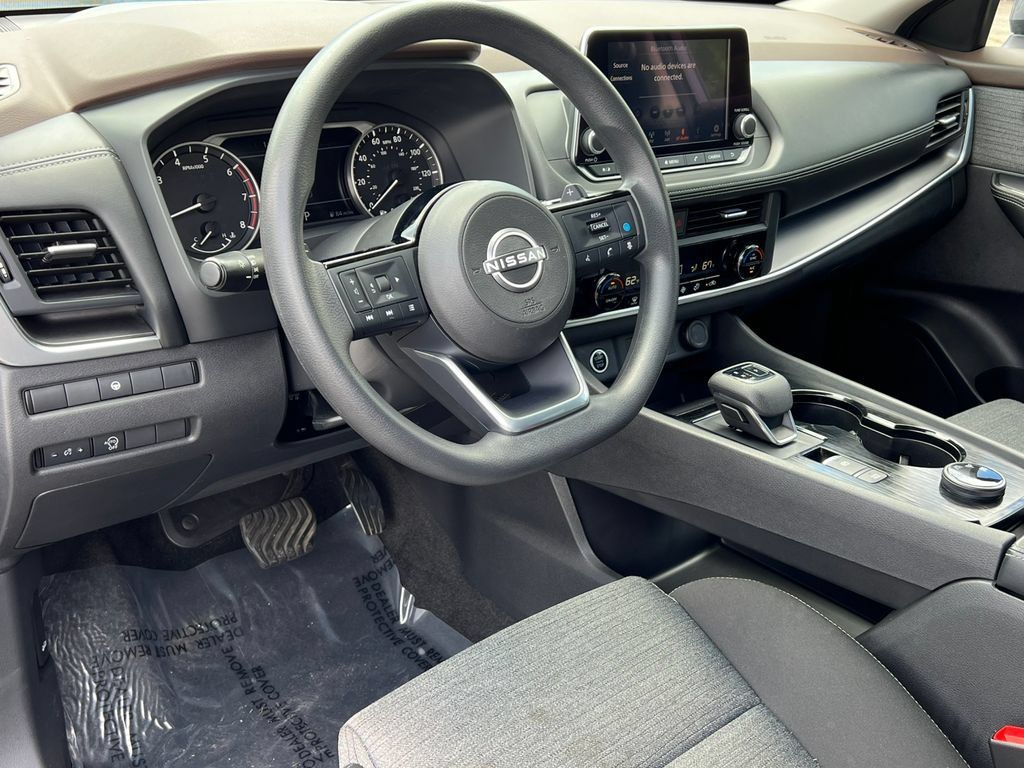 Used 2023 Nissan Rogue SV AWD/4WD image 15