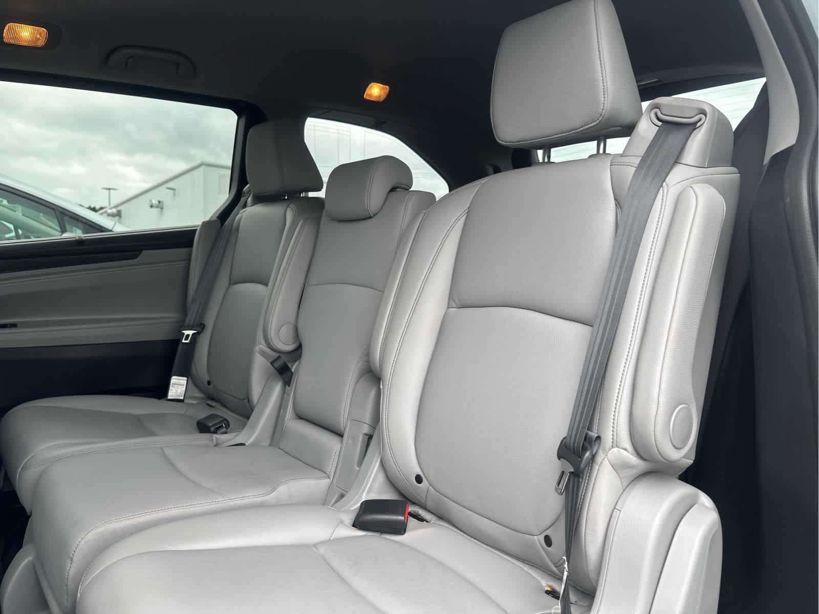 Used 2023 Honda Odyssey Touring image 6