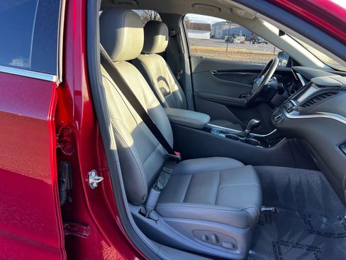 Used 2018 Chevrolet Impala LT w/ LT Leather Package image 11