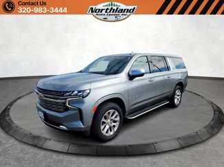 Used 2023 Chevrolet Suburban Premier image 1