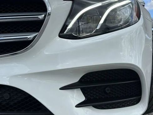 Used 2019 Mercedes-Benz E 300 image 9