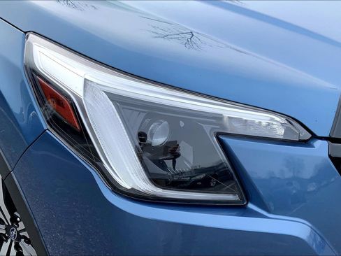 Certified 2023 Subaru Forester Limited image 25