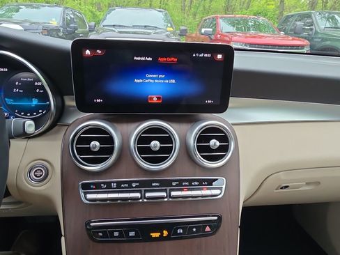 Used 2022 Mercedes-Benz GLC 300 4MATIC image 21