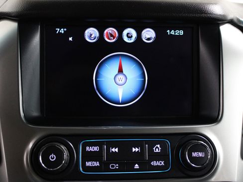 Used 2020 Chevrolet Suburban LT AWD/4WD image 14