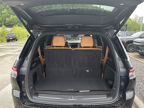 Used 2021 Jeep Grand Cherokee L Summit AWD/4WD image 24