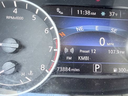 Certified 2017 Nissan Murano SV w/ Premium Plus Package image 9