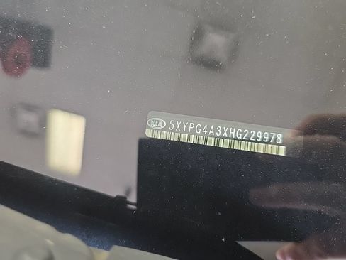 Used 2017 Kia Sorento L FWD image 7