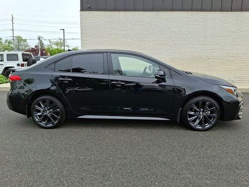 Certified 2025 Toyota Corolla SE w/ SE Premium Package FWD image 7