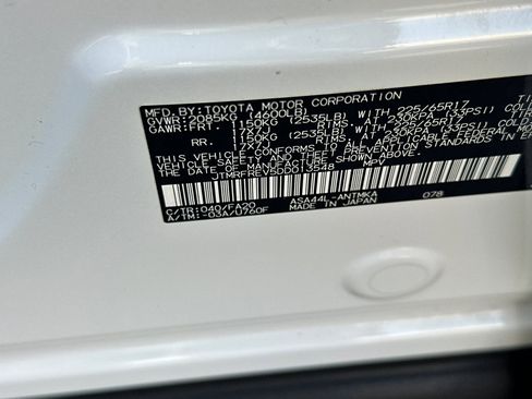 Used 2013 Toyota RAV4 XLE image 22