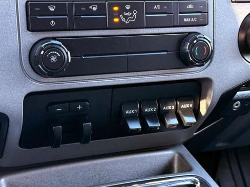 Used 2016 Ford F350 XLT w/ XLT Premium Package image 26