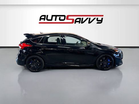 Used 2017 Ford Focus RS AWD/4WD image 8