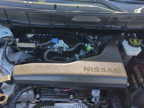 Used 2018 Nissan Rogue S image 20