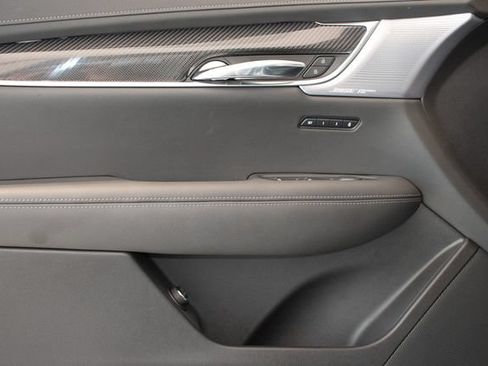 Used 2024 Cadillac XT6 Sport AWD/4WD image 25
