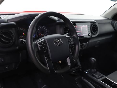 Used 2020 Toyota Tacoma SR w/ SR Convenience Package image 17