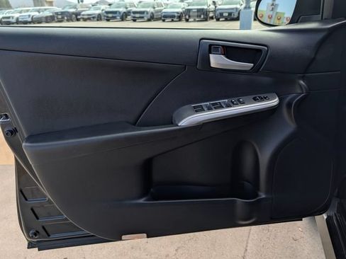 Used 2014 Toyota Camry SE FWD image 14