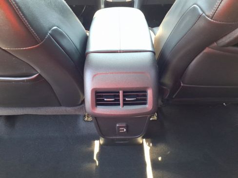 Used 2022 GMC Terrain AT4 w/ Infotainment Package II image 16