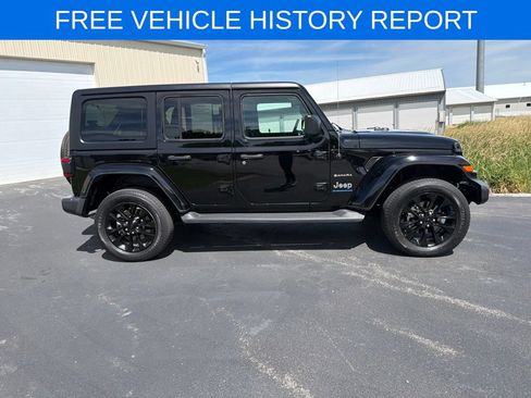 Used 2023 Jeep Wrangler Unlimited Sahara AWD/4WD image 3