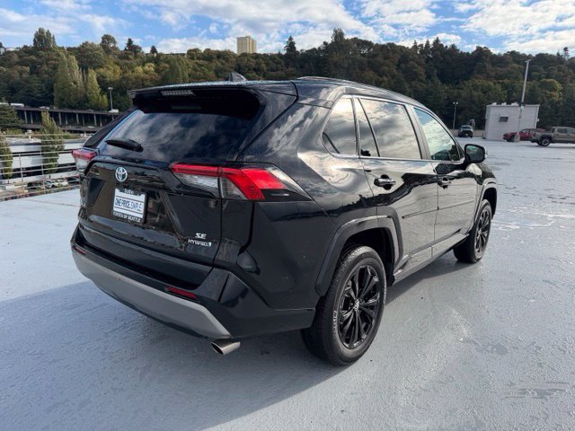 Certified 2024 Toyota RAV4 SE w/ Convenience Package AWD/4WD image 5