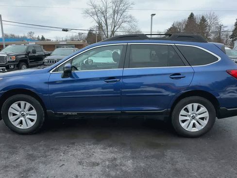 Used 2019 Subaru Outback 2.5i Premium image 5