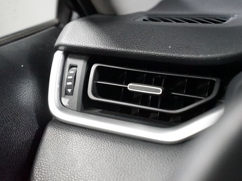 Used 2019 Toyota RAV4 XLE Premium FWD image 24
