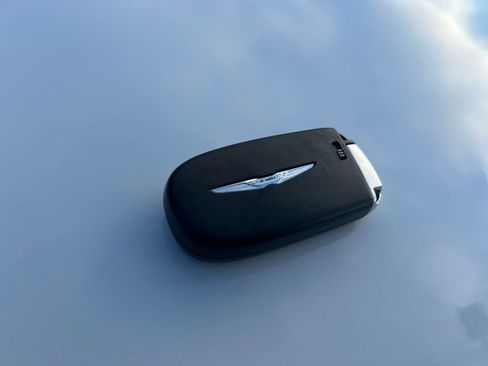 Used 2022 Chrysler 300 S image 33