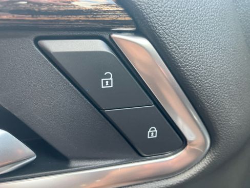 New 2026 GMC Sierra 1500 Elevation AWD/4WD image 12