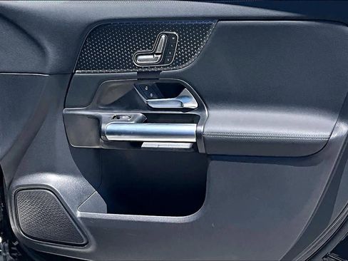 Certified 2025 Mercedes-Benz GLA 250 image 23