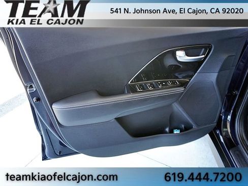 Certified 2022 Kia Niro EX FWD image 23