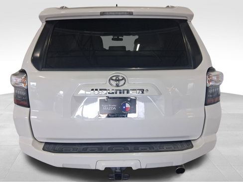 Used 2015 Toyota 4Runner SR5 RWD image 6