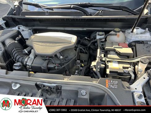 Certified 2023 GMC Acadia SLT w/ Technology Package image 12