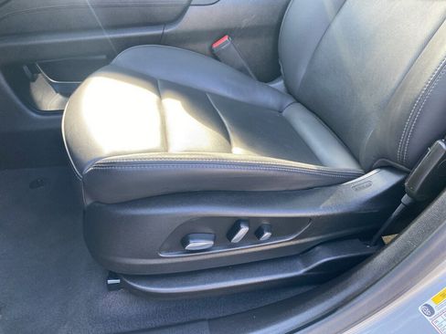 Used 2025 Cadillac XT6 Premium Luxury image 26