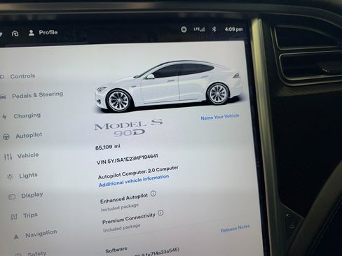 Used 2017 Tesla Model S 75D image 38