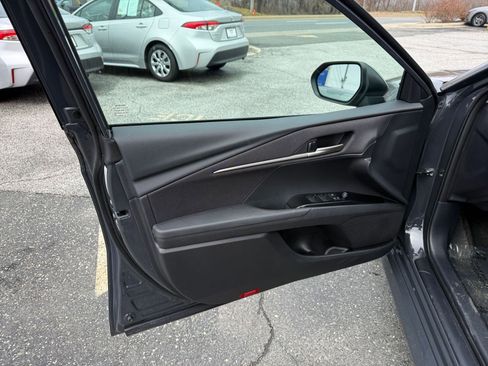 Used 2025 Toyota Camry LE image 18