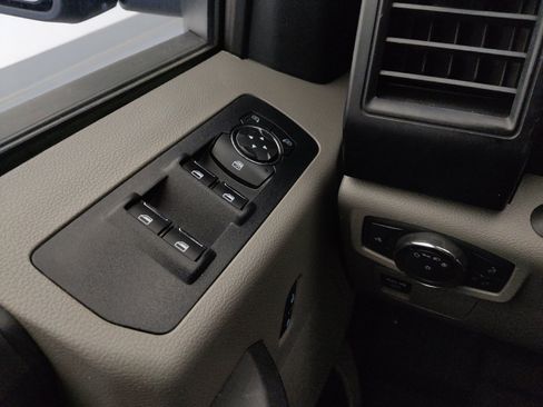 Used 2017 Ford F150 XL w/ Equipment Group 101A Mid image 27