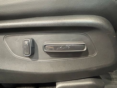Certified 2026 Honda CR-V EX-L image 33
