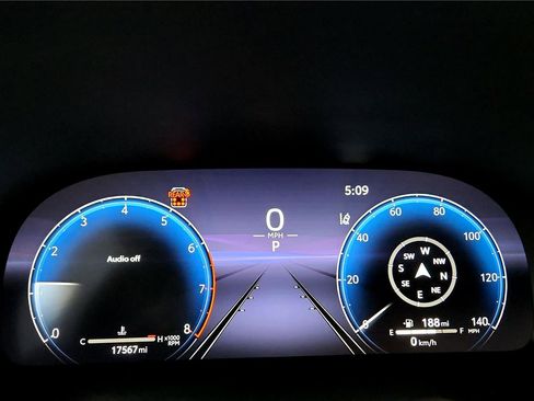 Used 2023 Toyota Highlander Limited image 40