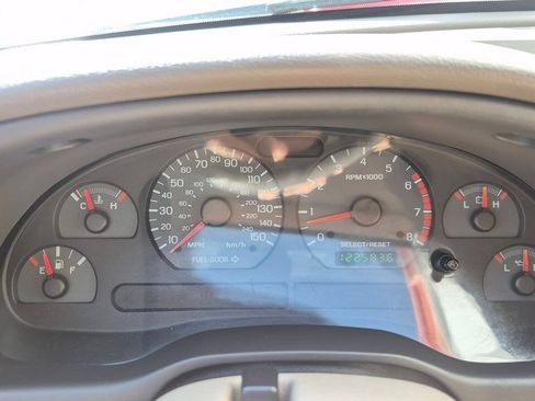 Used 2002 Ford Mustang GT RWD image 51