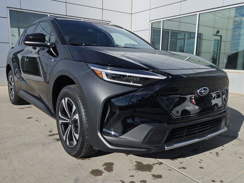 Used 2024 Subaru Solterra Premium image 4