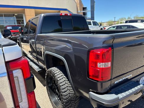 Used 2016 GMC Sierra 2500 Denali w/ Duramax Plus Package AWD/4WD image 7