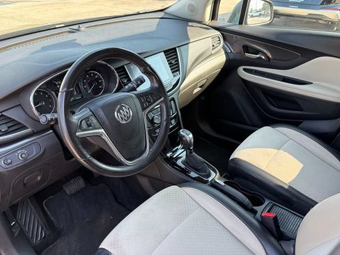 Used 2018 Buick Encore Preferred FWD image 5