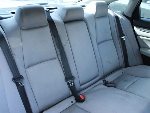 Used 2018 Honda Accord LX image 17