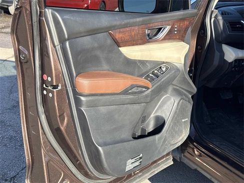 Used 2019 Subaru Ascent Touring image 10