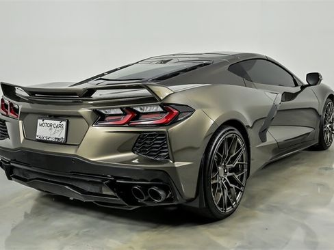 Used 2021 Chevrolet Corvette Stingray Preferred Cpe w/ Z51 Performance Package RWD image 9
