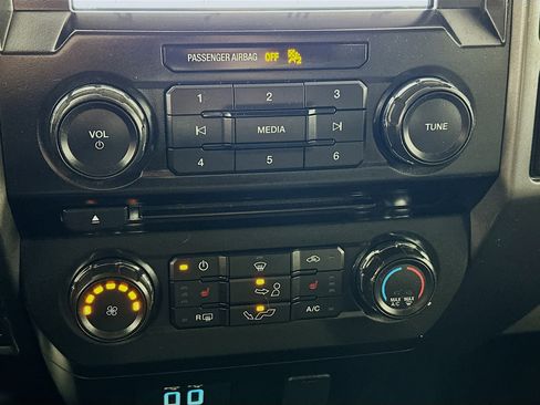 Used 2016 Ford F150 XLT w/ Equipment Group 302A Luxury image 15