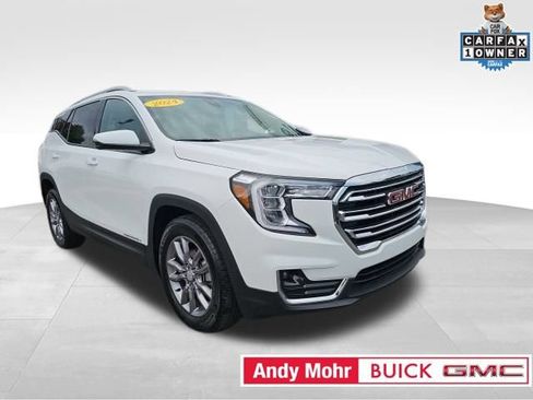Used 2024 GMC Terrain SLT FWD image 3